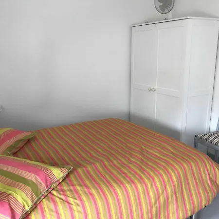 Holiday home Maison Avec Jardin *