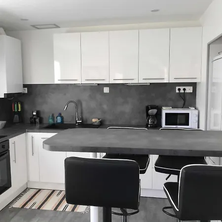 Holiday home Maison Avec Jardin Bellerive-sur-Allier